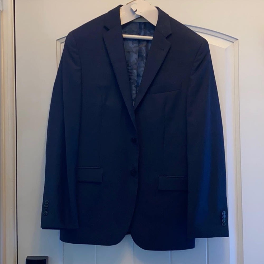 men’s navy suit